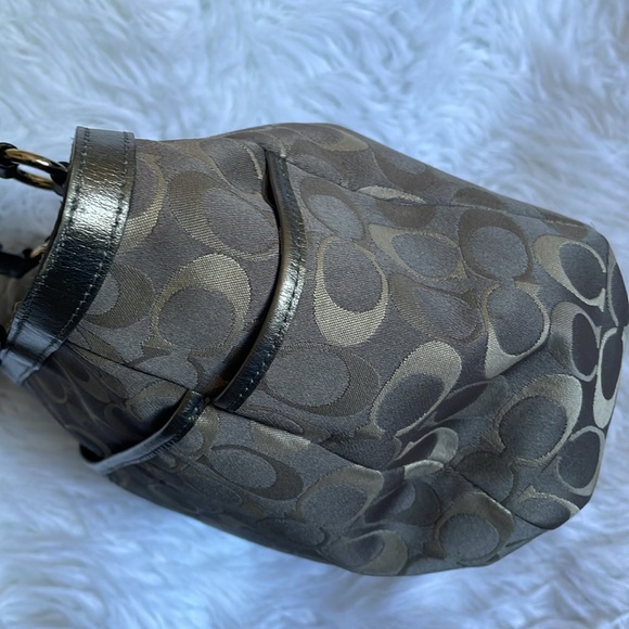 Authentic Coach shoulder bag - Picture 6 of 17